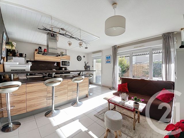 Appartement T4 à vendre - 4 pièces - 70.5 m2 - MEZE - 34 - LANGUEDOC-ROUSSILLON - Century 21 Bassin De Thau