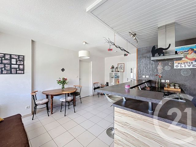 Appartement T4 à vendre - 4 pièces - 70.5 m2 - MEZE - 34 - LANGUEDOC-ROUSSILLON - Century 21 Bassin De Thau