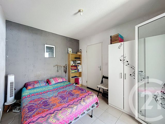 Appartement T4 à vendre - 4 pièces - 70.5 m2 - MEZE - 34 - LANGUEDOC-ROUSSILLON - Century 21 Bassin De Thau