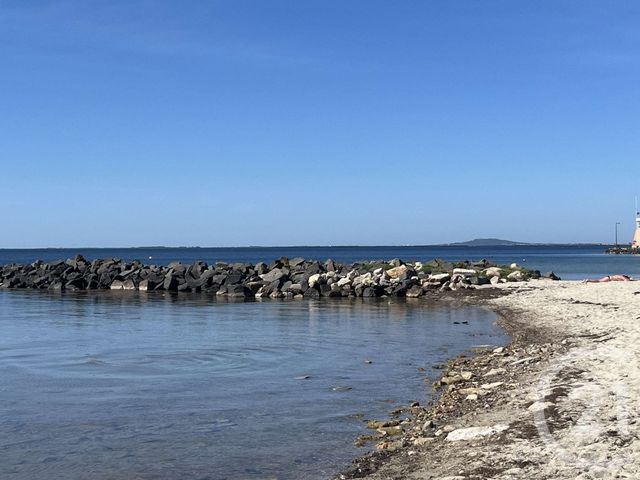 Afficher la photo en grand Appartement Autre à vendre - 5 pièces - 119.6 m2 - MEZE - 34 - LANGUEDOC-ROUSSILLON - Century 21 Bassin De Thau