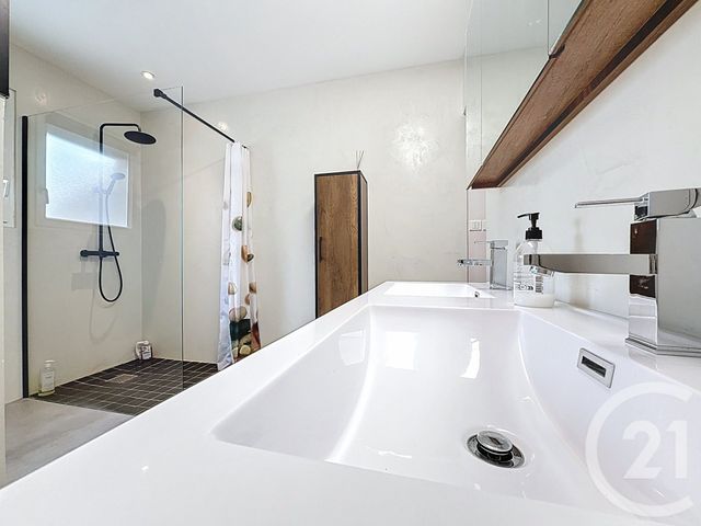 maison à vendre - 5 pièces - 136.27 m2 - VILLEVEYRAC - 34 - LANGUEDOC-ROUSSILLON - Century 21 Bassin De Thau