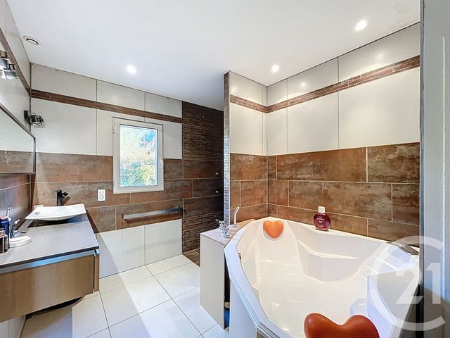 Afficher la photo en grand maison à vendre - 6 pièces - 155.42 m2 - POUSSAN - 34 - LANGUEDOC-ROUSSILLON - Century 21 Bassin De Thau