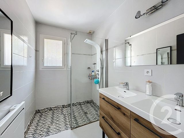 maison à vendre - 5 pièces - 94.21 m2 - VILLEVEYRAC - 34 - LANGUEDOC-ROUSSILLON - Century 21 Bassin De Thau