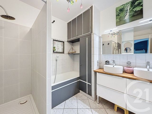 Appartement T4 à vendre - 4 pièces - 97.72 m2 - SETE - 34 - LANGUEDOC-ROUSSILLON - Century 21 Bassin De Thau