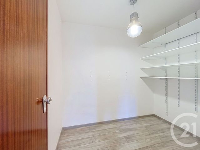 Appartement F4 à vendre - 4 pièces - 90.68 m2 - FRONTIGNAN - 34 - LANGUEDOC-ROUSSILLON - Century 21 Bassin De Thau