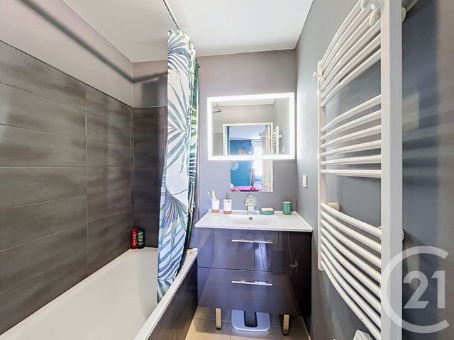 Appartement F2 à vendre - 2 pièces - 39.99 m2 - FRONTIGNAN - 34 - LANGUEDOC-ROUSSILLON - Century 21 Bassin De Thau